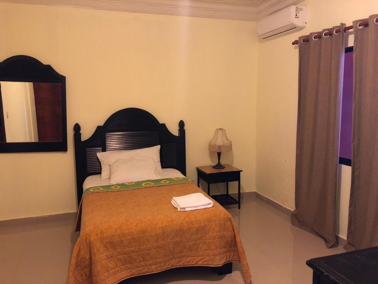 Hotel Guarocuya De Barahona Bagian luar foto
